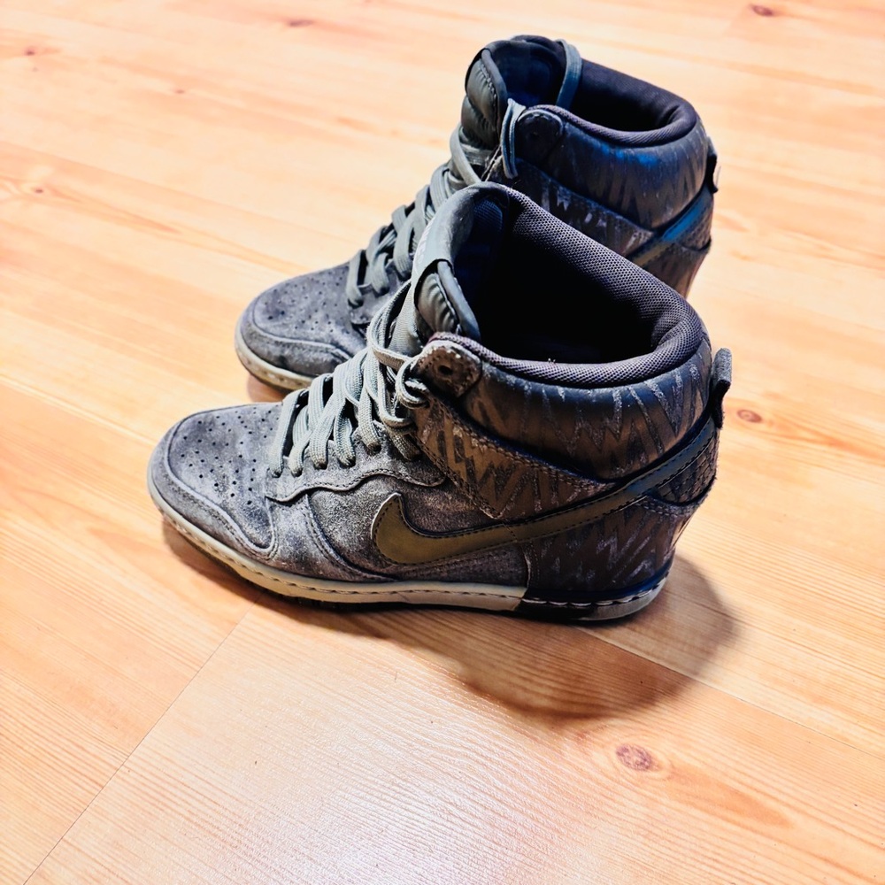 Nike high top dunk wedges Size 5